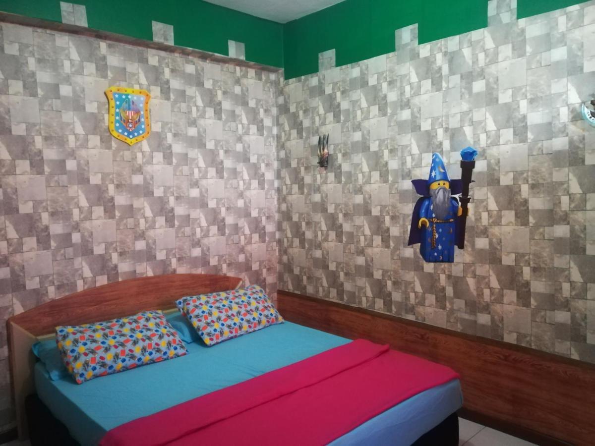 Hagia Medina Muslims Guesthouse Порт-Диксон Экстерьер фото